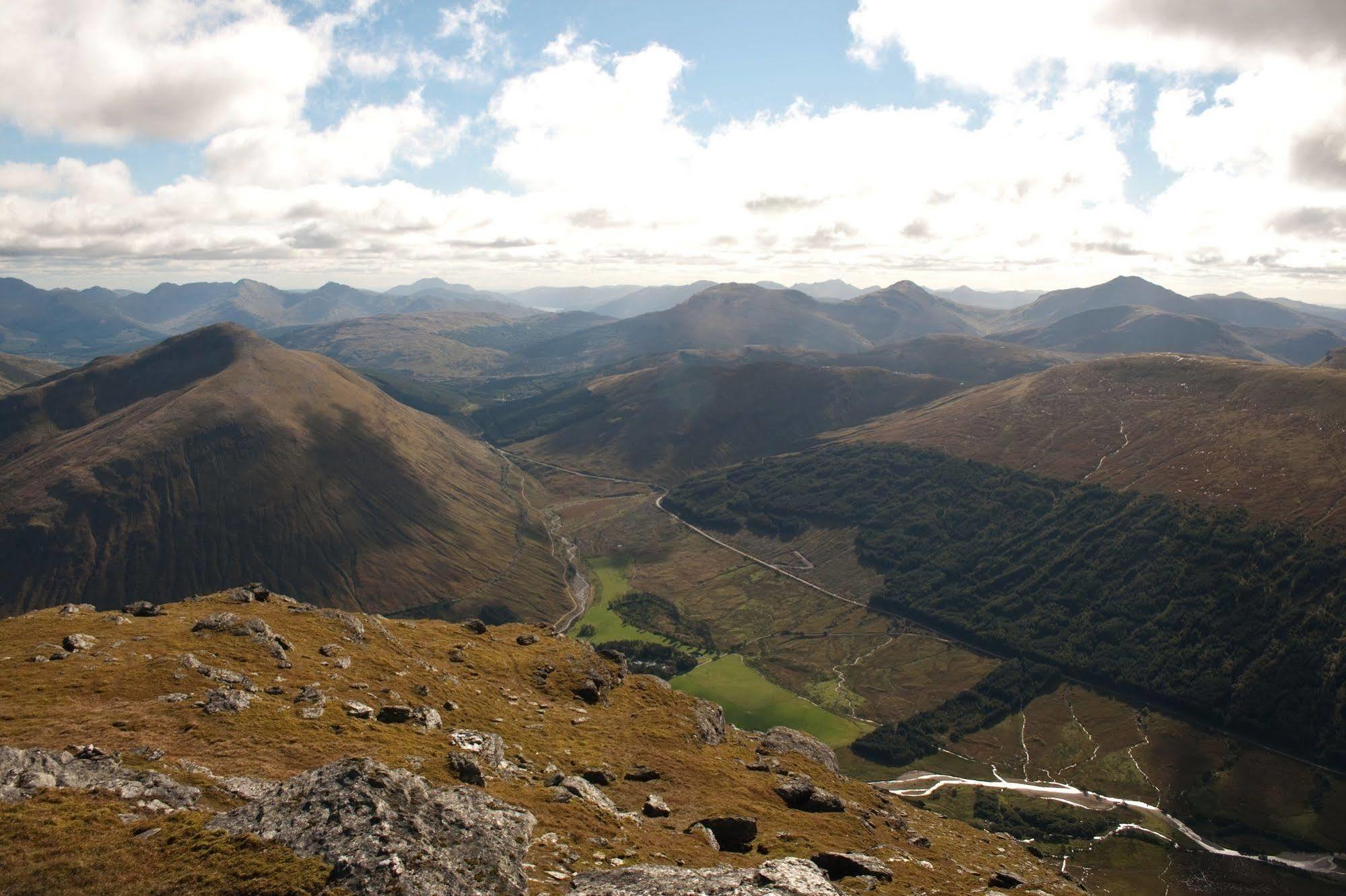 Hotel Glenbruar House Crianlarich Esterno foto